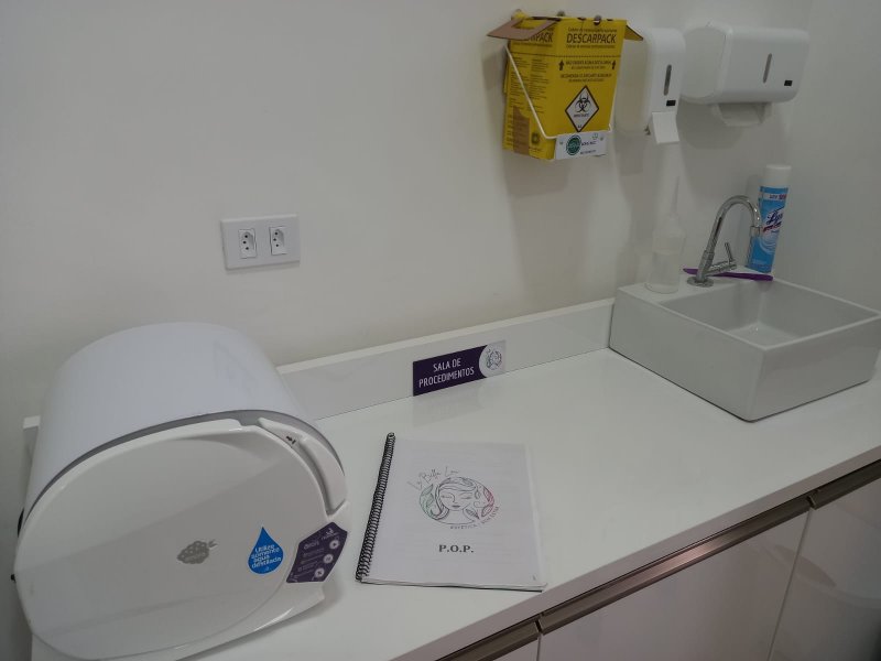 Comercial à venda Centro com 98m² e 1 quarto por R$ 230.000 - 1225432303-foto-balcao-sala-1.jpg