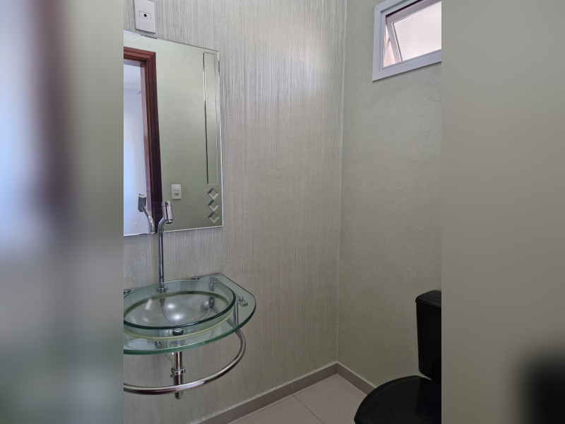 imóvel com 305m² - Jardim do Colégio - Embu das Artes