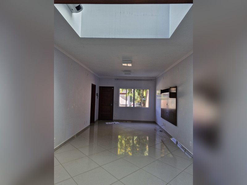 imóvel com 305m² - Jardim do Colégio - Embu das Artes
