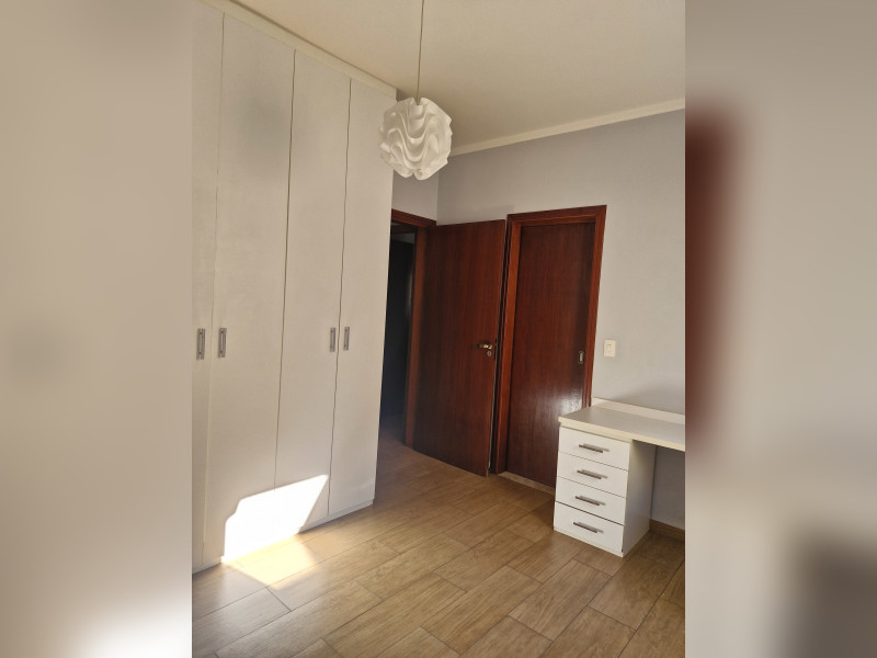imóvel com 305m² - Jardim do Colégio - Embu das Artes