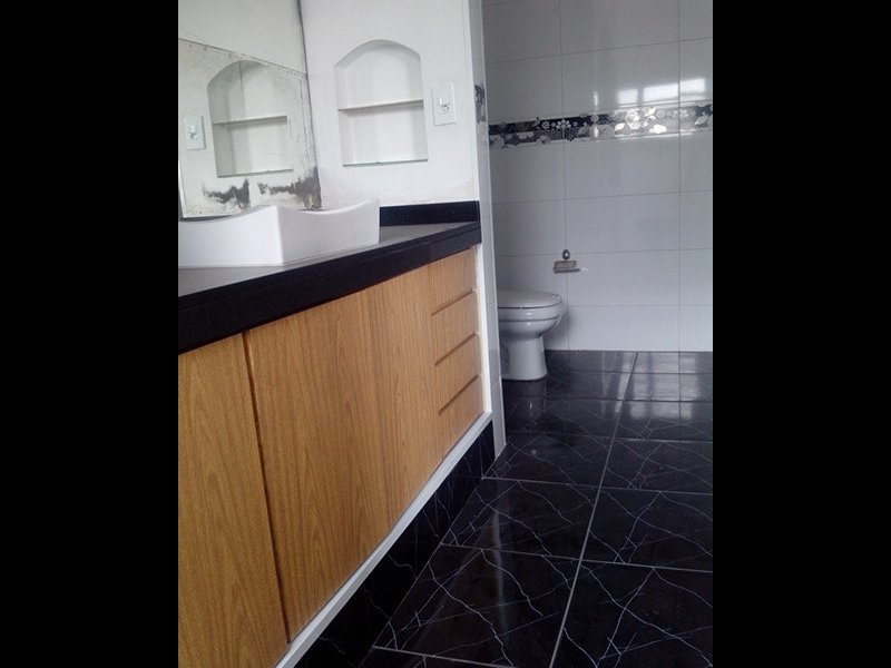 Casa à venda Quinta da Paineira com 244m² e 3 quartos por R$ 710.000 - 519547352-banheiro-suite22.jpg