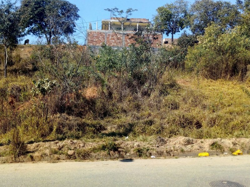 Terreno à venda Belvedere com 253m² e 1 quarto por R$ 110.000 - 1377747044-img-20180708-114312773-hdr.jpg