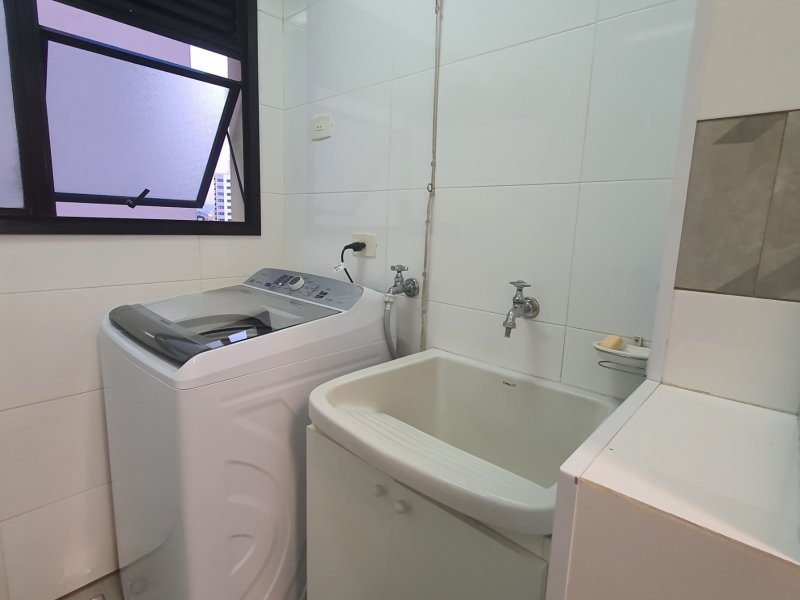 Apartamento à venda Lapa com 67m² e 3 quartos por R$ 650.000 - 403854988-landeria.jpg