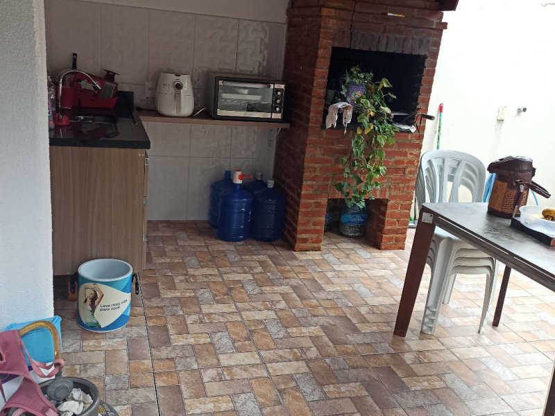 Casa de condomínio à venda Jardim Ísis com 118m² e 3 quartos por R$ 350.000 - 1474389725-3748f42a-57ad-498c-9f86-c98ce25b9f44.jpg