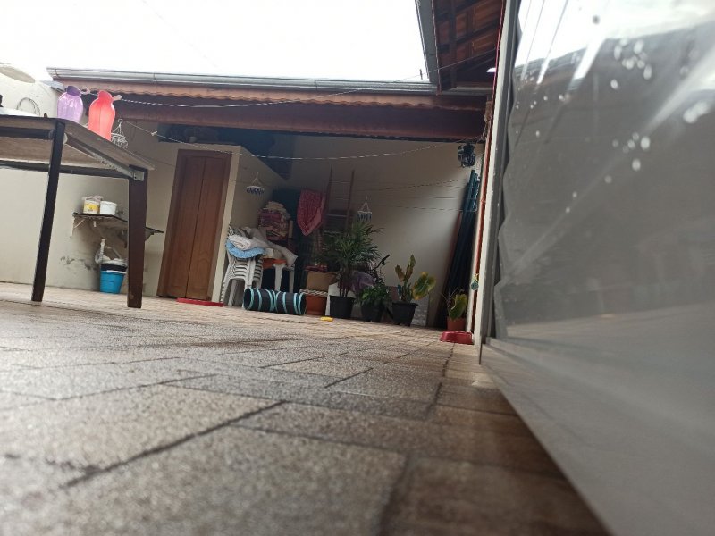 Casa de condomínio à venda Jardim Ísis com 118m² e 3 quartos por R$ 350.000 - 1761922286-47f1bff0-a903-42b2-9418-634699243cf5.jpg