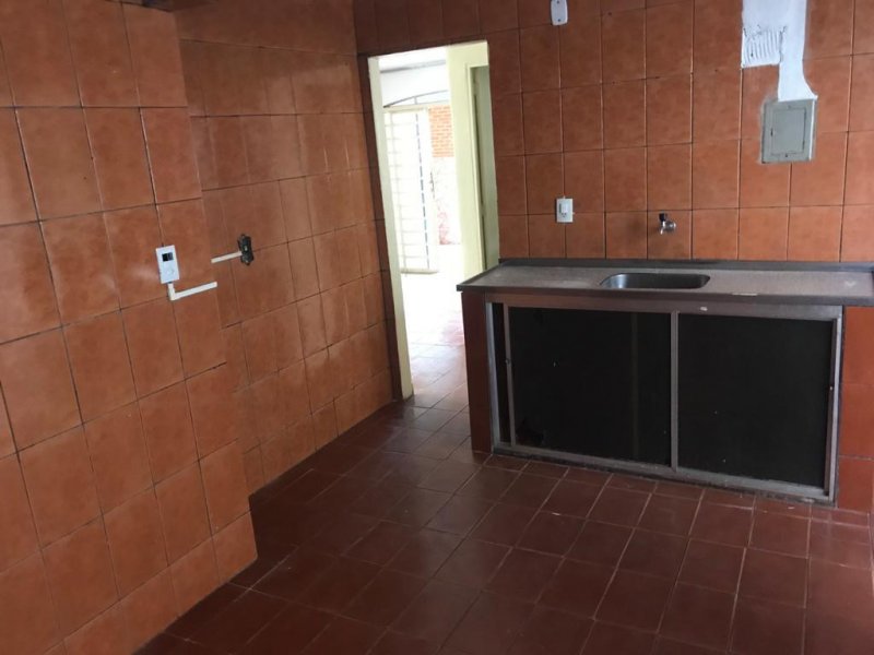 Casa à venda Centro com 140m² e 2 quartos por R$ 120.000 - 1816709892-9ca055dd-6671-4eab-86ed-b5d9af2eafbc.jpeg
