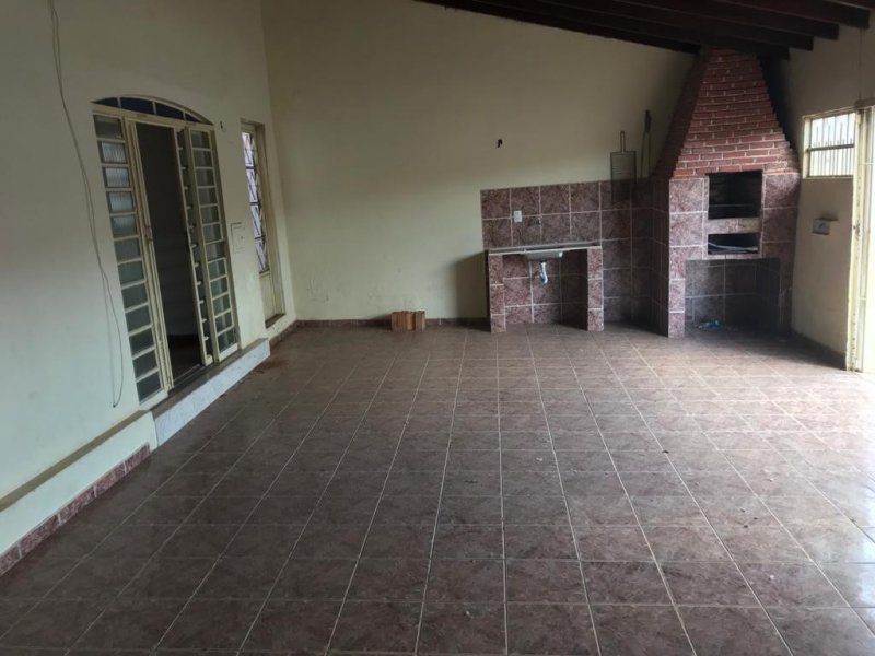 Casa à venda Centro com 140m² e 2 quartos por R$ 120.000 - 822217716-cf9b1676-6200-4253-b9b2-2ee17d294f1e.jpeg