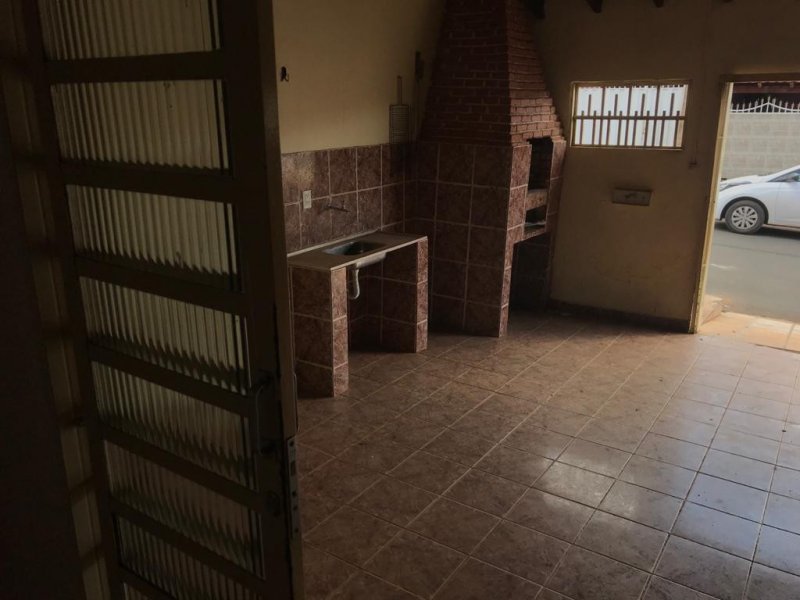 Casa à venda Centro com 140m² e 2 quartos por R$ 120.000 - 832950789-29344f9e-935a-45ce-bc59-75da7ab01702.jpeg