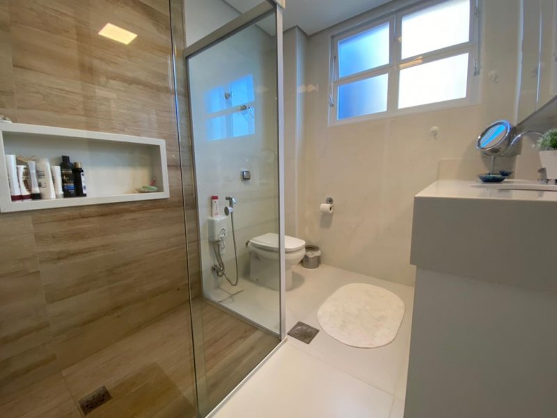 Apartamento à venda Ponta da Praia com 156m² e 3 quartos por R$ 1.390.000 - 1719370947-bbe243c3-05d8-48f1-889d-caa956dc46a4.jpeg