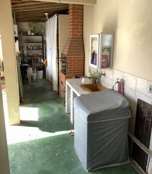 Casa à venda Jardim Rene com 250m² e 3 quartos por R$ 458.000 - 1976082583-903330250992439.jpg