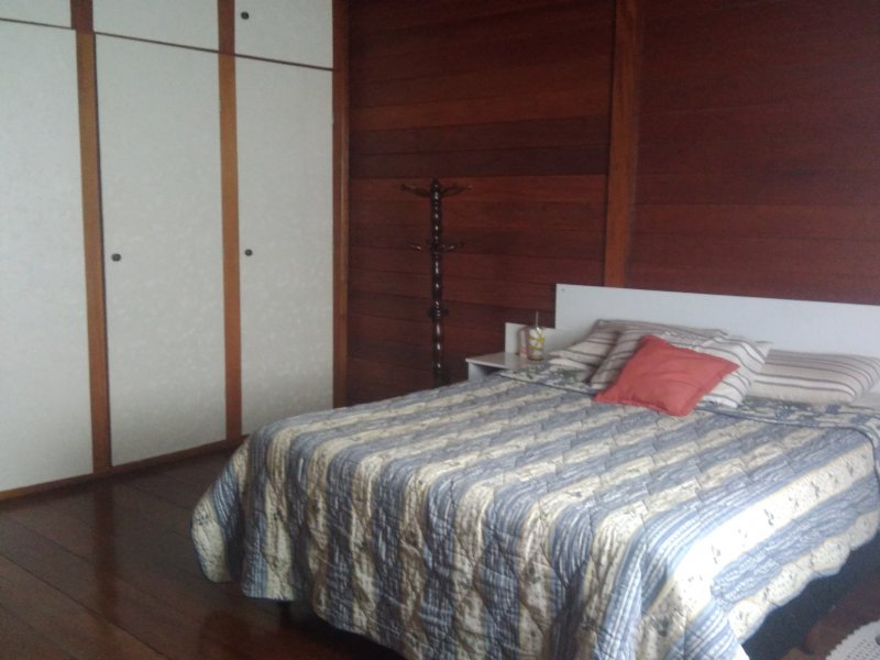 imóvel com 250m² - Jardim Rene - São Roque