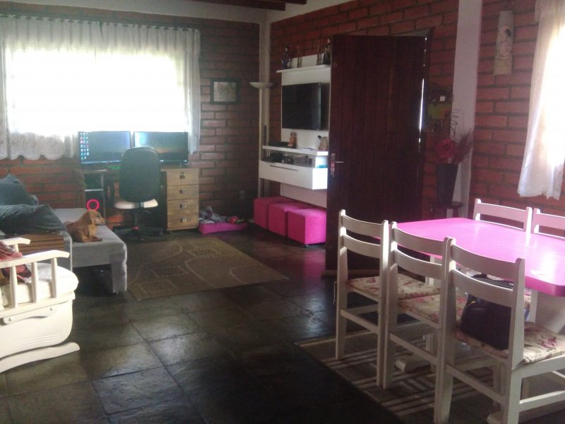 imóvel com 250m² - Jardim Rene - São Roque