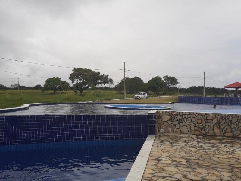 Terreno à venda Centro com 448m² e 1 quarto por R$ 90.000 - 1924250059-panoramicapiscina3.jpg