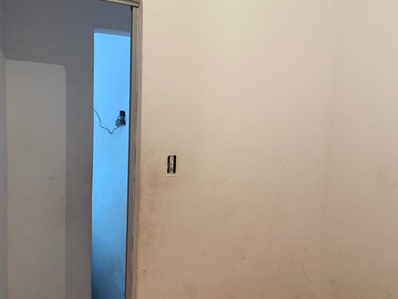 Casa à venda Olaria com 70m² e 2 quartos por R$ 40.000 - 226028234-whatsapp-image-2021-10-26-at-11.jpeg