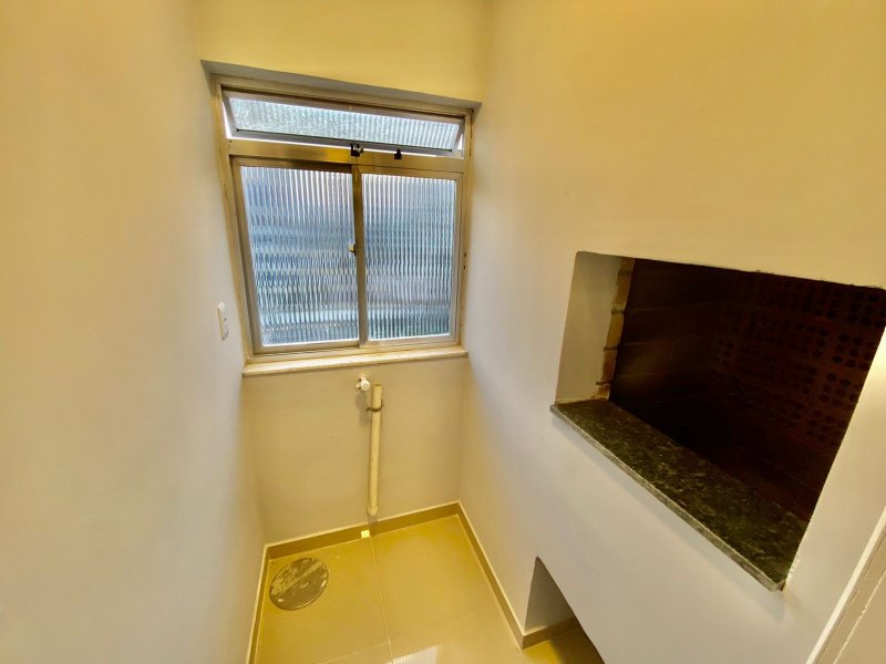 Apartamento à venda Zona Nova com 48m² e 1 quarto por R$ 235.000 - 1638915244-whatsapp-image-2021-08-31-at-18.jpeg