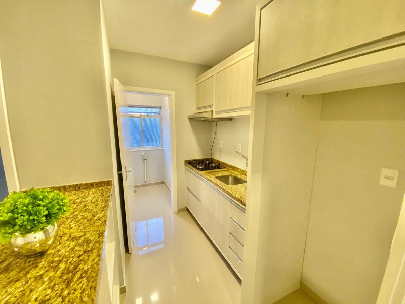 Apartamento à venda Zona Nova com 48m² e 1 quarto por R$ 235.000 - 840638667-whatsapp-image-2021-08-31-at-18.jpeg