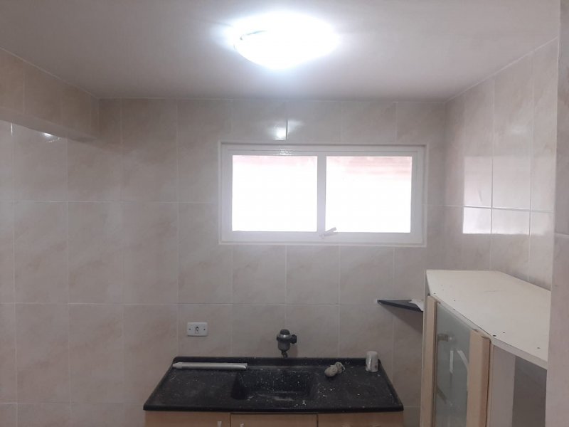 Casa à venda Boqueirão com 59m² e 3 quartos por R$ 250.000 - 1352867404-cozinha-4.jpeg