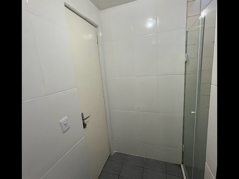 Casa à venda Boqueirão com 59m² e 3 quartos por R$ 250.000 - 1944115273-banheiro-2.jpg