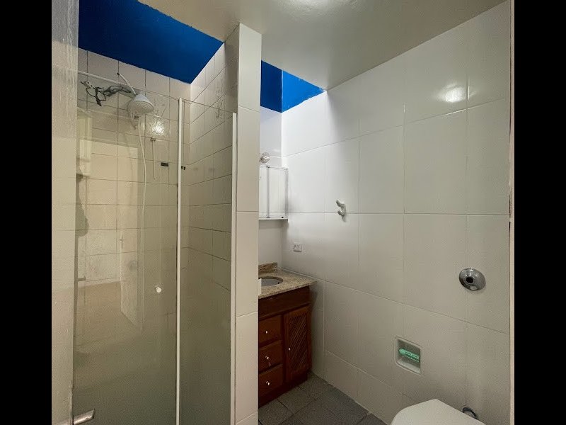Casa à venda Boqueirão com 59m² e 3 quartos por R$ 250.000 - 308499432-banheiro-5.jpg