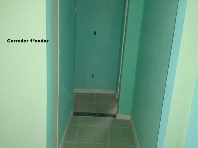 Casa de condomínio à venda Itatiaia com 160m² e 2 quartos por R$ 465.000 - 1404094997-corredor-1oand.jpg
