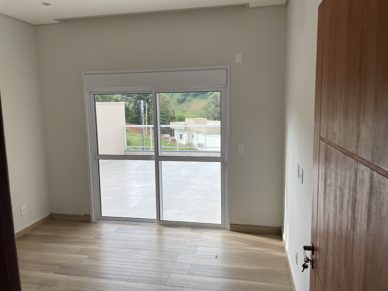 imóvel com 252m² - Centro - Estiva