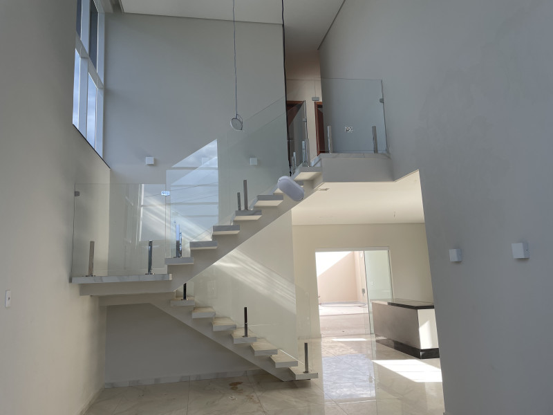 imóvel com 252m² - Centro - Estiva