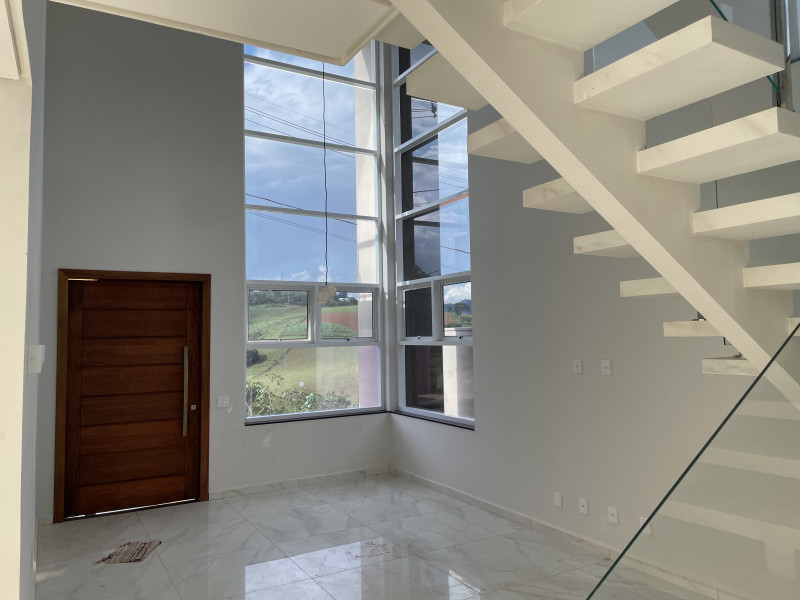imóvel com 252m² - Centro - Estiva