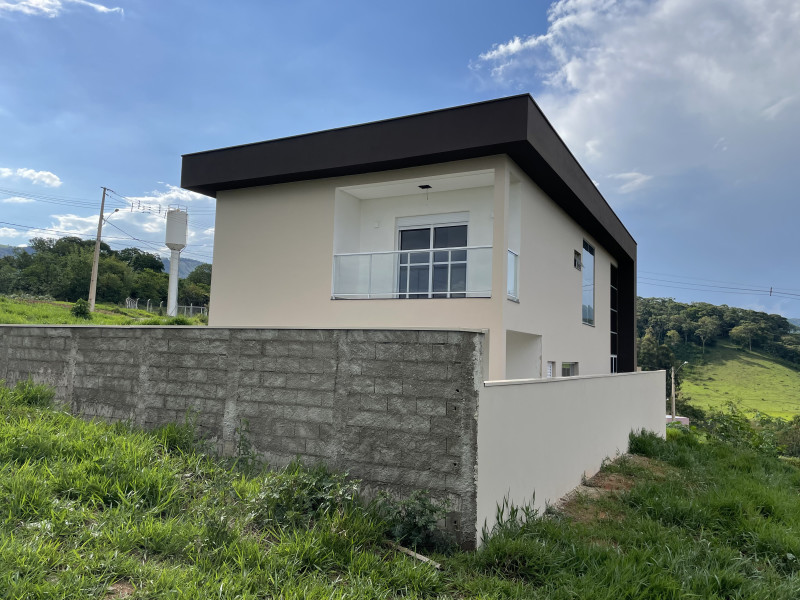 imóvel com 252m² - Centro - Estiva