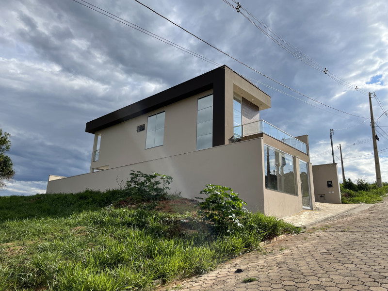 imóvel com 252m² - Centro - Estiva