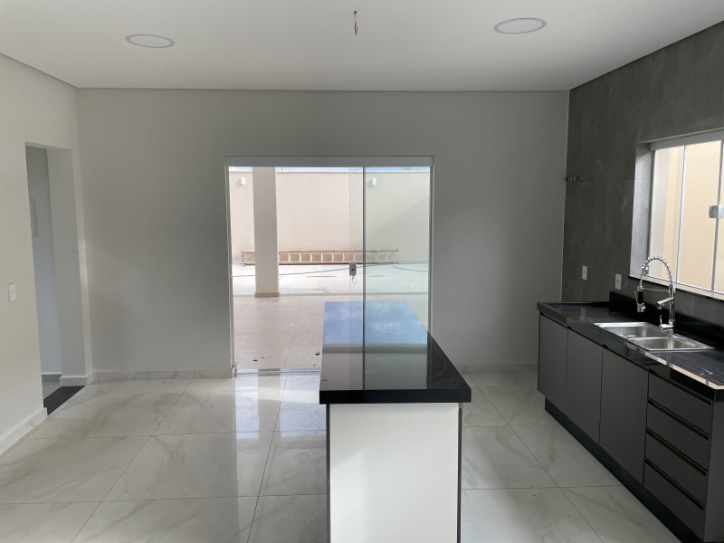 imóvel com 252m² - Centro - Estiva