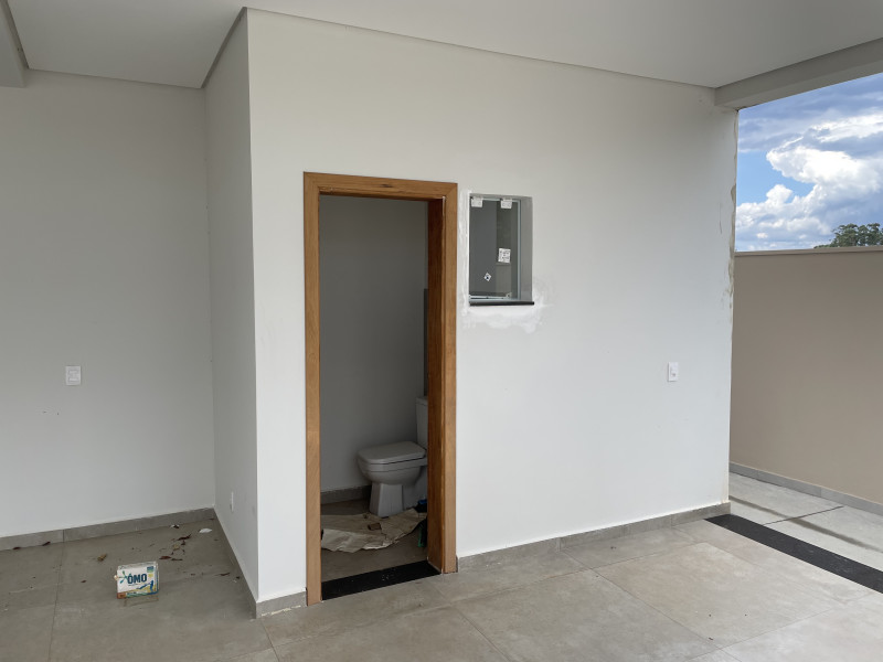 imóvel com 252m² - Centro - Estiva