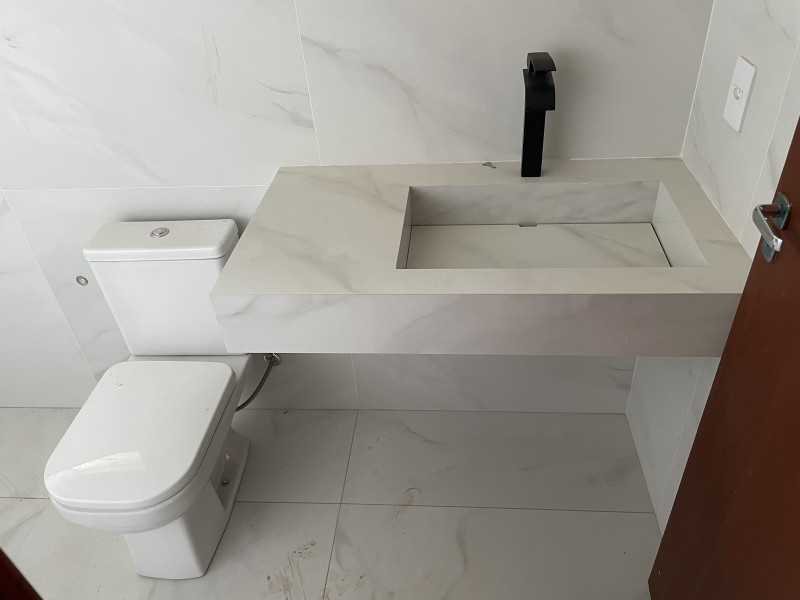 imóvel com 252m² - Centro - Estiva