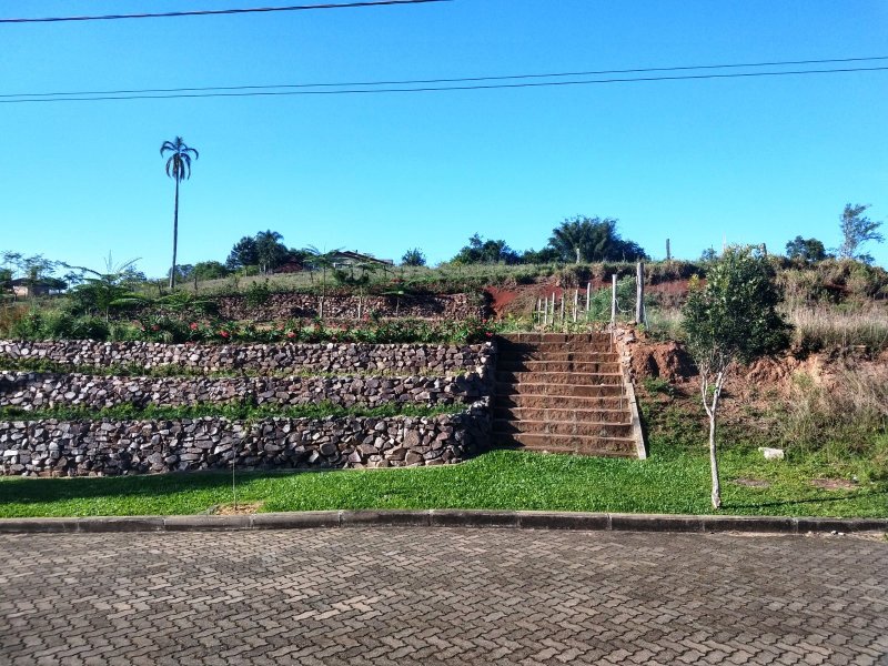 Terreno à venda Santa Rosa com 336m² e 1 quarto por R$ 147.000 - 118385876-da-rua.jpg