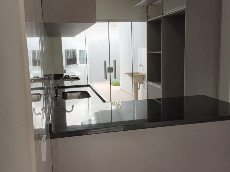 Casa à venda Parque Ouro Verde com 110m² e 3 quartos por R$ 490.000 - 2077215280-casa-3.jpg