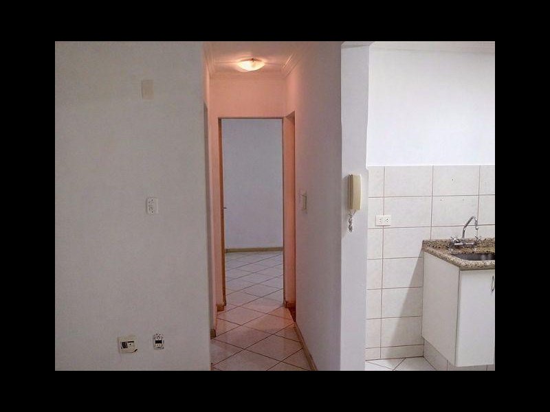 Apartamento à venda San Fernando com 52m² e 2 quartos por R$ 150.000 - 1700149845-corredor.jpg