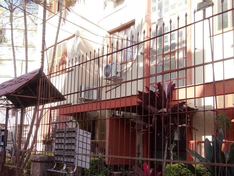 Apartamento à venda Partenon com 69m² e 2 quartos por R$ 290.000 - 211701667-fachada-predio.jpg