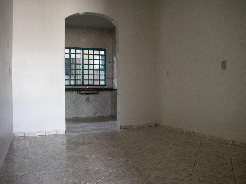 Casa à venda Centro com 148m² e 5 quartos por R$ 295.000 - 1004576528-casavendaemceilandia5.jpeg