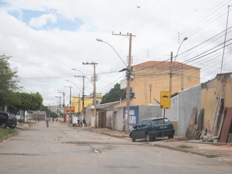 Casa à venda Centro com 148m² e 5 quartos por R$ 295.000 - 1477304818-casavendaemceilandia16.jpeg