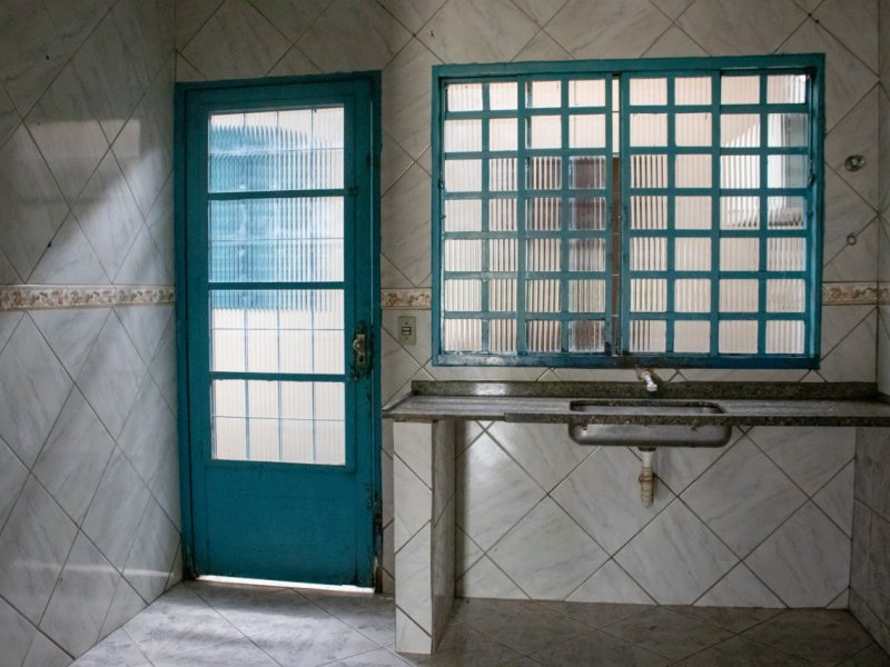 Casa à venda Centro com 148m² e 5 quartos por R$ 295.000 - 1628241647-casavendaemceilandia2.jpeg