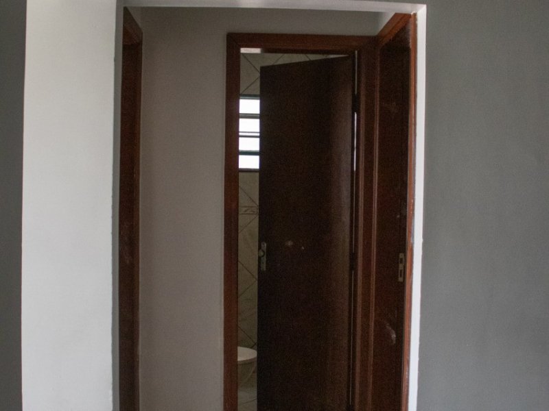 Casa à venda Centro com 148m² e 5 quartos por R$ 295.000 - 644706027-casavendaemceilandia6.jpeg