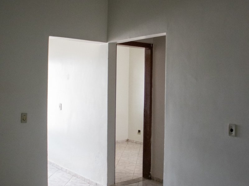 Casa à venda Centro com 148m² e 5 quartos por R$ 295.000 - 866159032-casavendaemceilandia7.jpeg