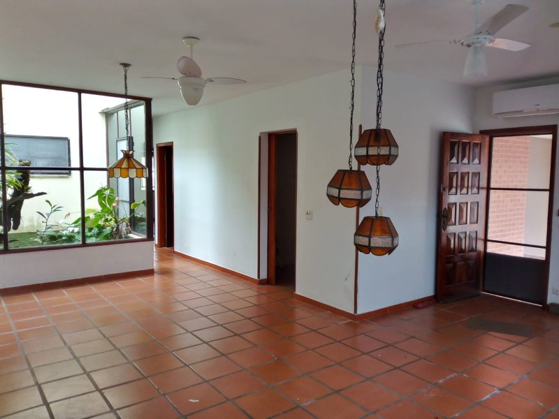 imóvel com 100m² - Bal Tres Marias - Peruíbe