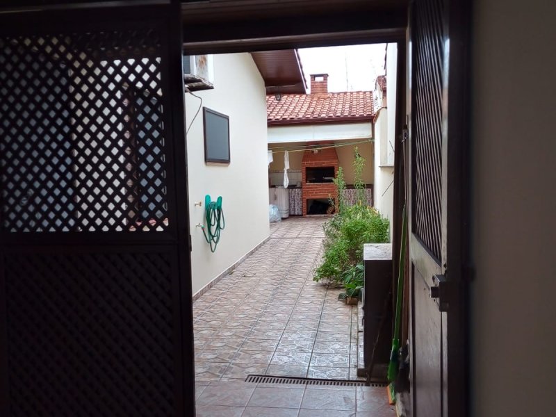 imóvel com 100m² - Bal Tres Marias - Peruíbe