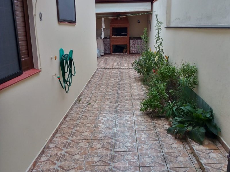 imóvel com 100m² - Bal Tres Marias - Peruíbe