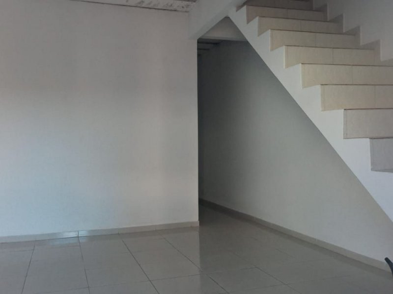 Casa à venda Centro com 104m² e 2 quartos por R$ 100.000 - 1592494674-04fd9a22-0fc8-400d-bee5-7143dc9e56ca.jpg