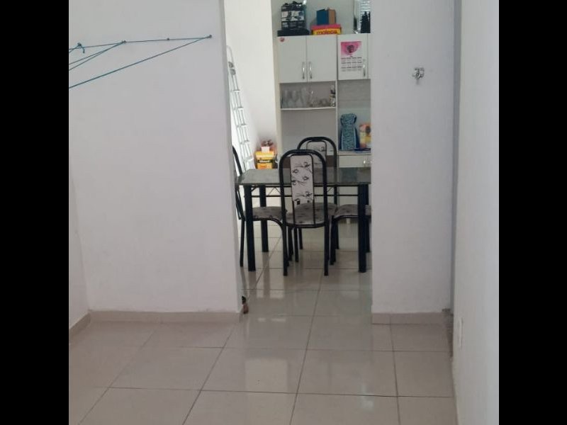 Casa à venda Centro com 104m² e 2 quartos por R$ 100.000 - 2025368760-94155120-4663-4134-8066-466e8d7d08f4.jpg