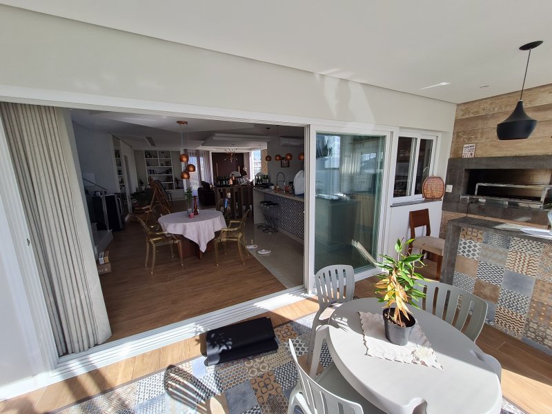 Casa de condomínio à venda Laranjal com 365m² e 4 quartos por R$ 1.790.000 - 134324797-gourmet-e-terreo-2.jpg