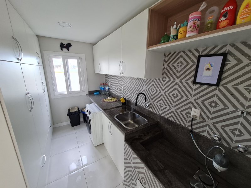 Casa de condomínio à venda Laranjal com 365m² e 4 quartos por R$ 1.790.000 - 416417265-lavanderia-2.jpg