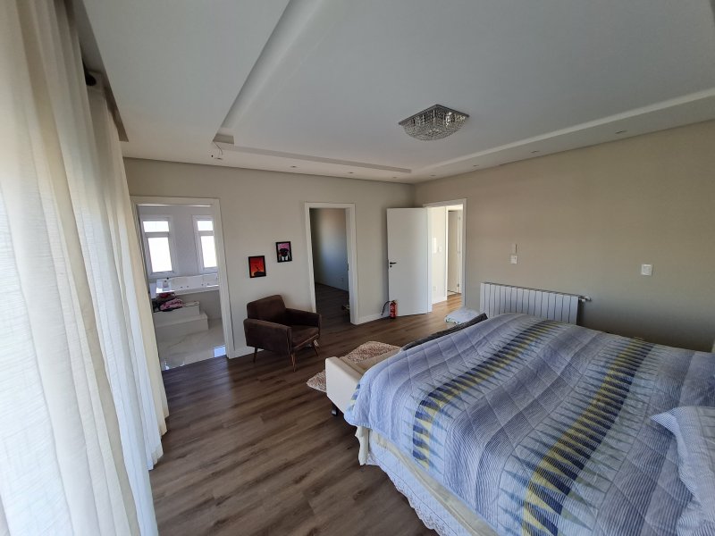 Casa de condomínio à venda Laranjal com 365m² e 4 quartos por R$ 1.790.000 - 683277489-suite-master-7.jpg