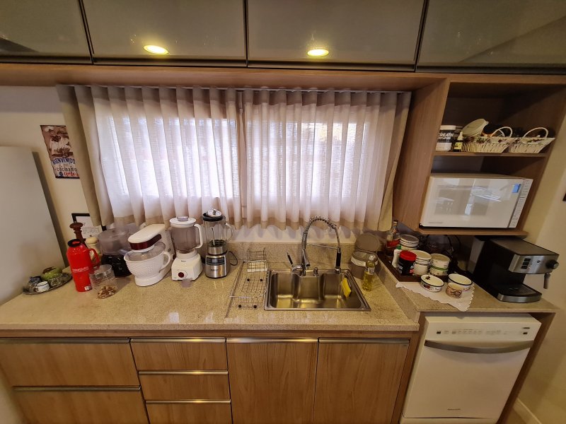 Casa de condomínio à venda Laranjal com 365m² e 4 quartos por R$ 1.790.000 - 97581737-pia-cozinha.jpg